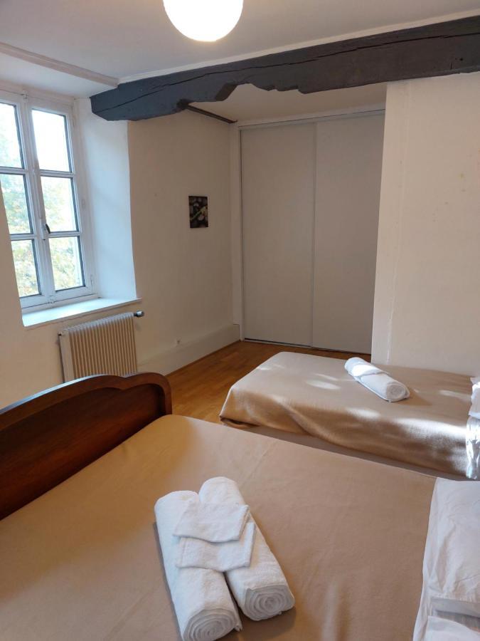 La Cambuse Des Gones - Gite 3 Chambres Thurins Exteriér fotografie