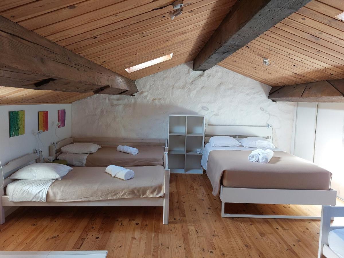 La Cambuse Des Gones - Gite 3 Chambres Thurins Exteriér fotografie